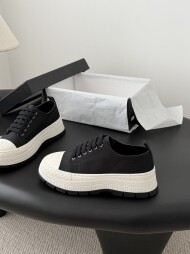 샤넬 26 뉴 통굽 여성 스니커즈  2컬러