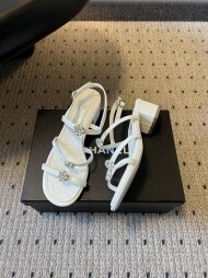 Chanel 26ss 봄여름 신상 진주 큐빅 통굽 샌들 3컬러 굽높이 4.5cm