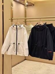 버버리 나일론 스트링 경량 점퍼 코트