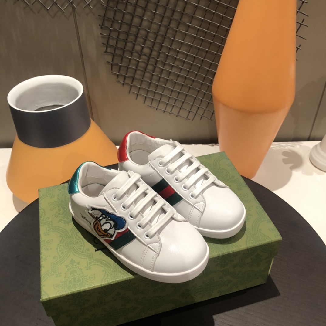 위핑,구찌 Gucci 도널드 덕 자수 아동 패션 캐주얼 화이트 슈즈 스니커즈 남여 공용