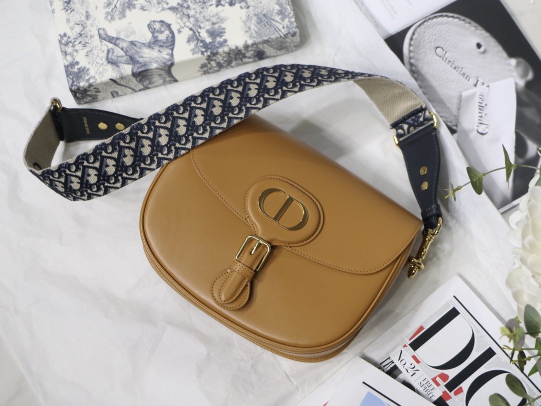 위핑,디올 Dior 클래식과 패션을 결합한 핸드백 숄더백 숄더백