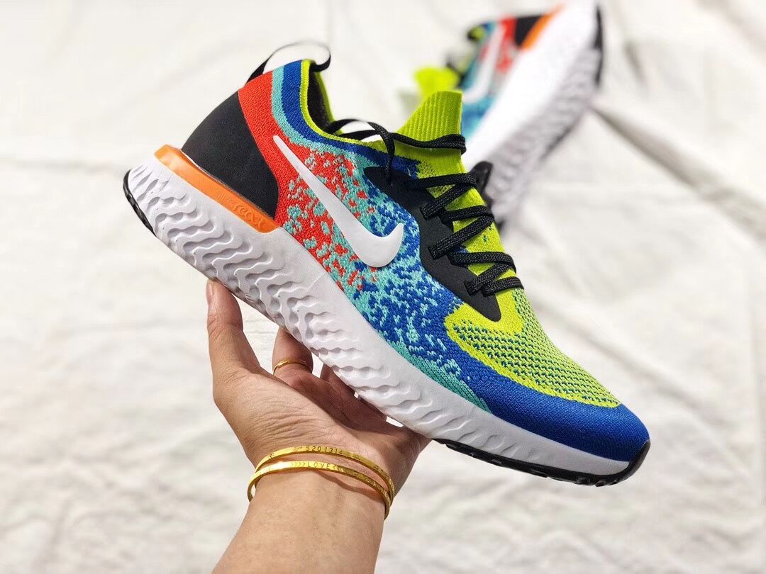 나이키 에픽 리엑트 플라이니트 트리플 Nike Epic React Flyknit Triple