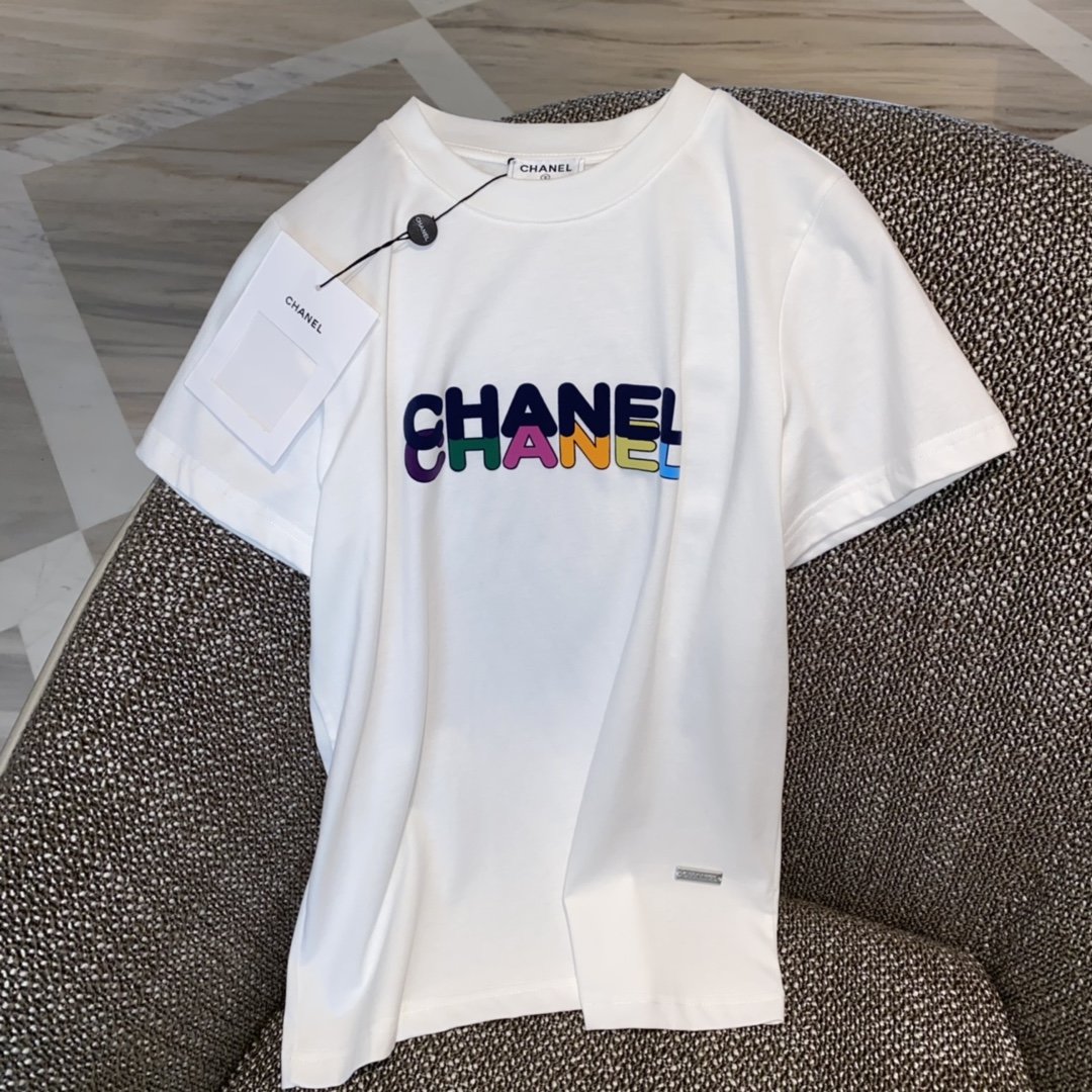 위핑,샤넬 Chanel 화이트 캐주얼 크루넥 반팔 티셔츠