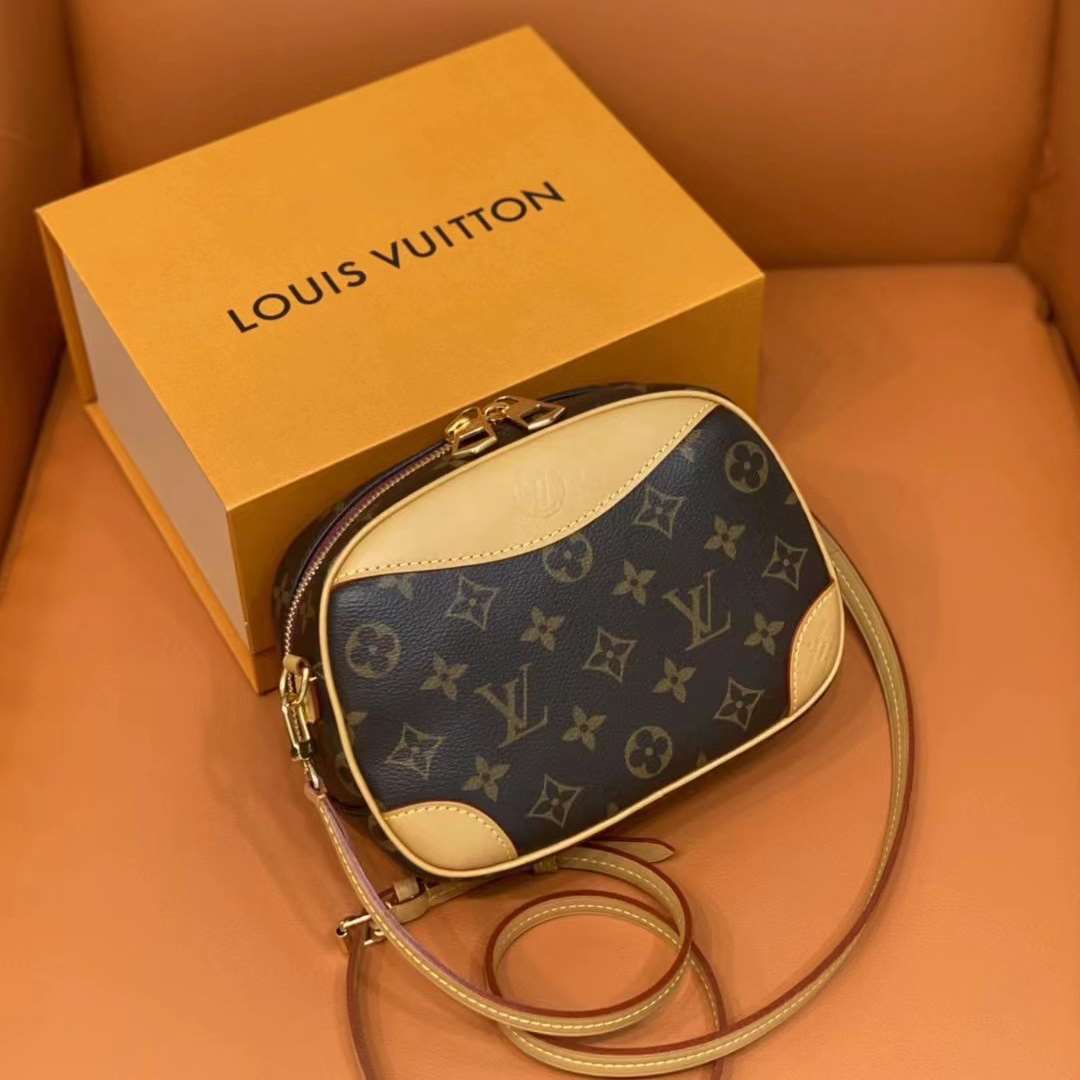 블링크,루이비통 도빌 미니 크로스백 Louis Vuitton Deauville mini M45528